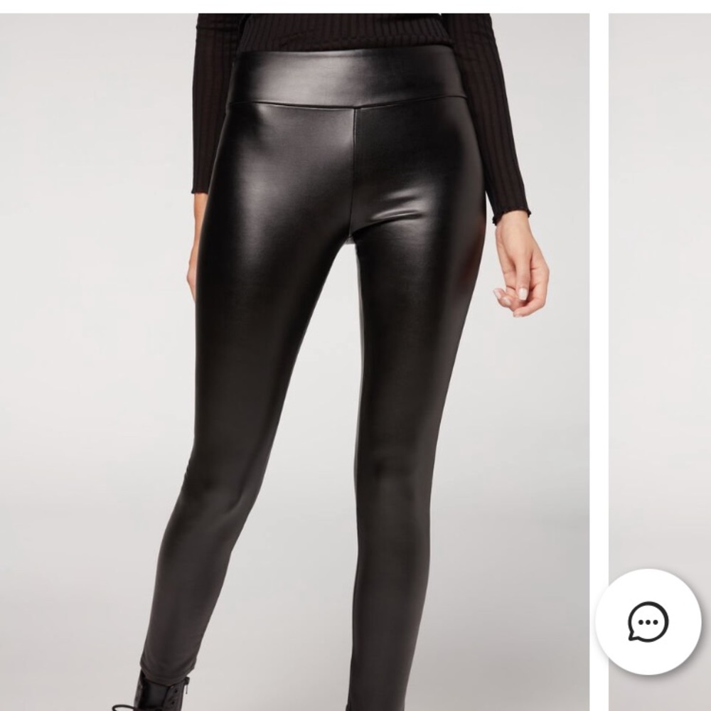NWT Black Calzedonia Thermal Leather Effect Leggings 🖤